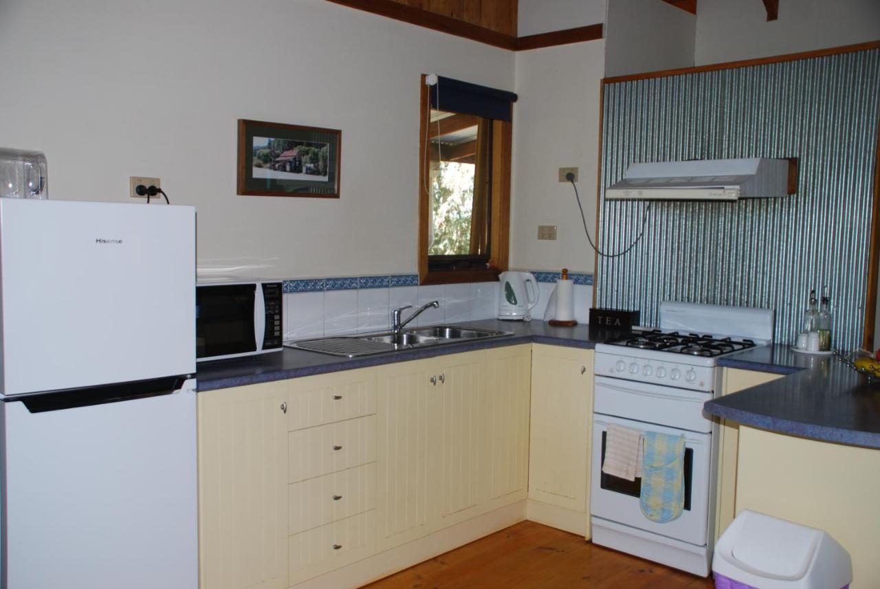 Bluegum Ridge Cottages Merrijig Room photo